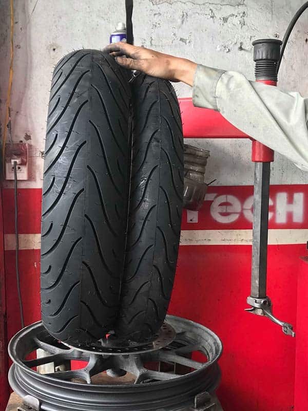 Đôi lốp Michelin Pilot Street chuẩn bị được lắp cho Exciter 150 